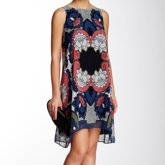 Max Studio Sleeves Floral Dress - Picture 5 of 5